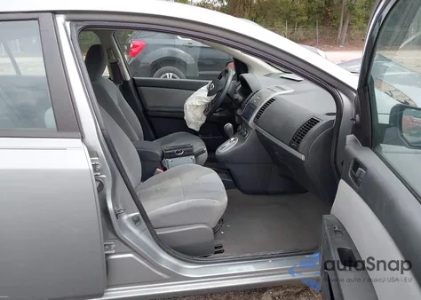 2010 Nissan Sentra 2.0 from USA, damaged, VIN 3N1AB6AP2AL662358